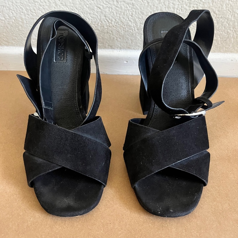 Topshop Elegant Black block  4” Heeled Sandals size 9